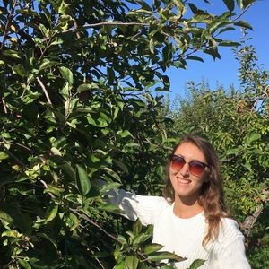 Meet your Posher, Alex